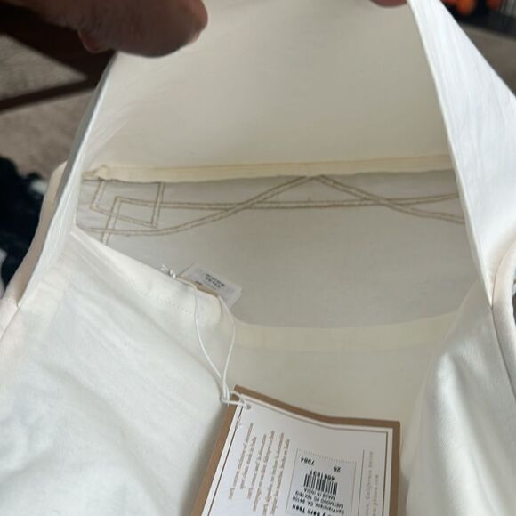 Pottery Barn Teens NWT E Monogrammed Pillow Covers 12”x16” - Picture 7 of 7